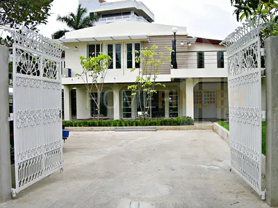 picture House Sukhumvit 31 3 bedrooms, for rent - 1/7