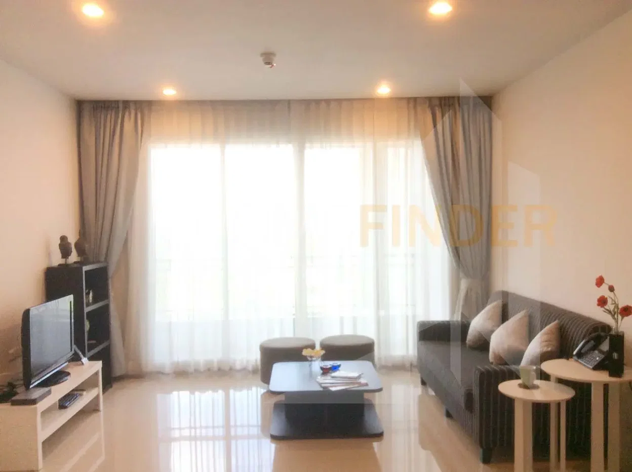 picture Circle Condominium 2 bedrooms, for rent - 1/12