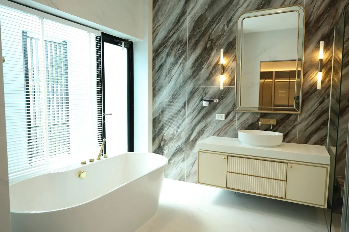 รูป NANTAWAN RAMA 9 New Krungthepkreetha 5 bedrooms, for sale - รูปที่ 11/13