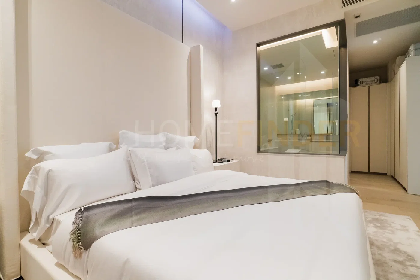 picture The Strand Thonglor 2 bedrooms, for sale - 10/13