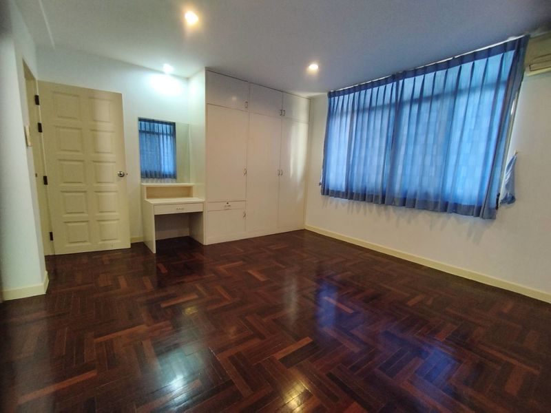 รูป House in Sukhumvit 31 4 bedrooms, for rent - รูปที่ 5/16