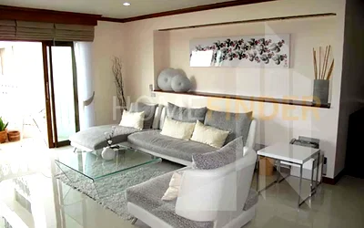 Condos for rent : Royal Castle Pattanakarn 3 bedrooms, for rent