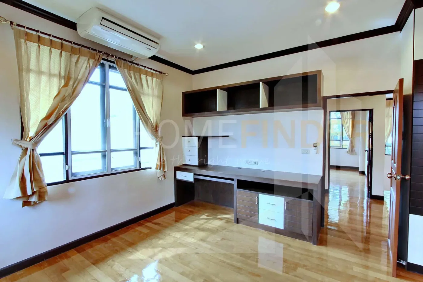 รูป House Sukhumvit 63 4 bedrooms, for rent - รูปที่ 10/14
