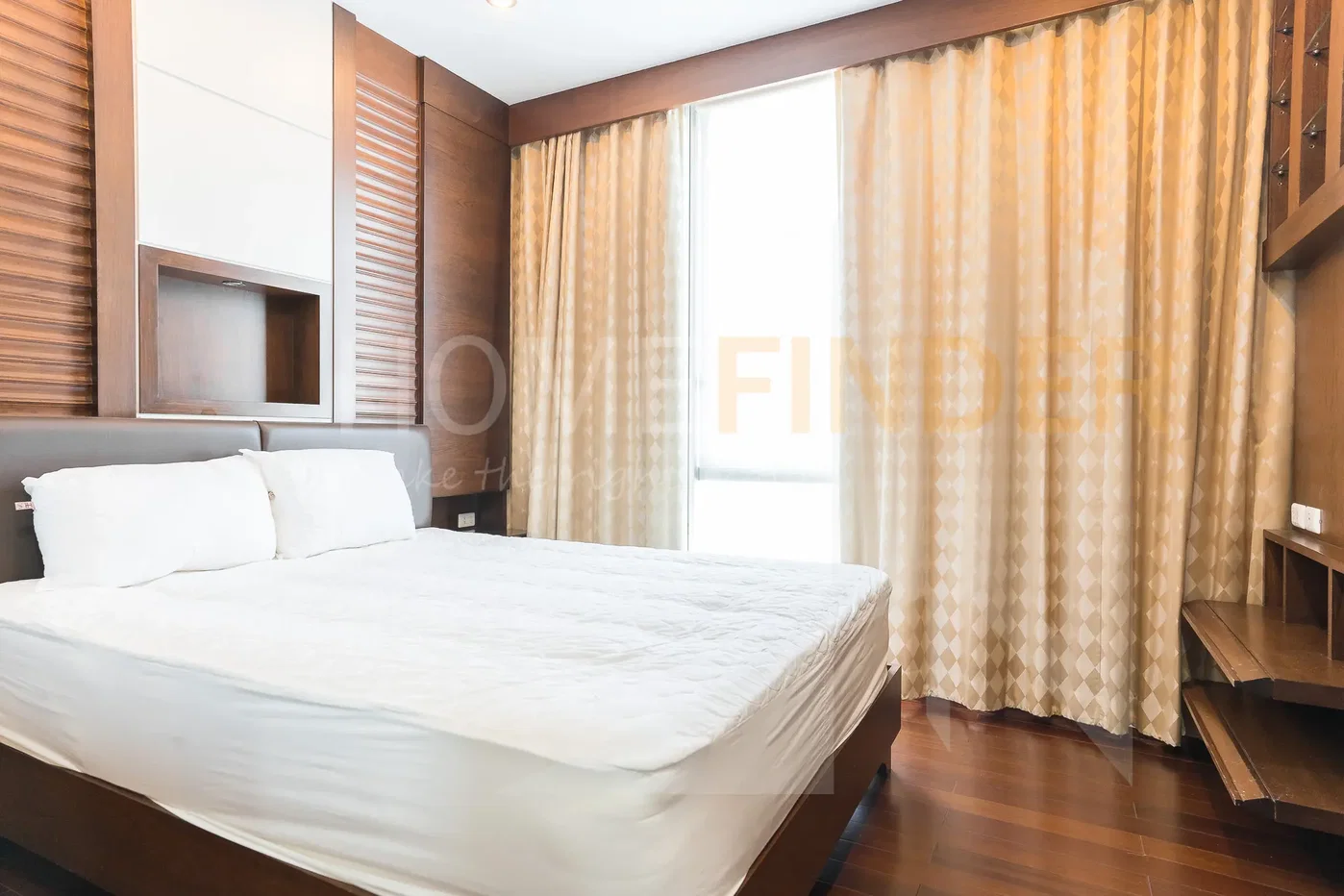 picture Sky Villas Condominium 3 bedrooms, for rent - 9/25