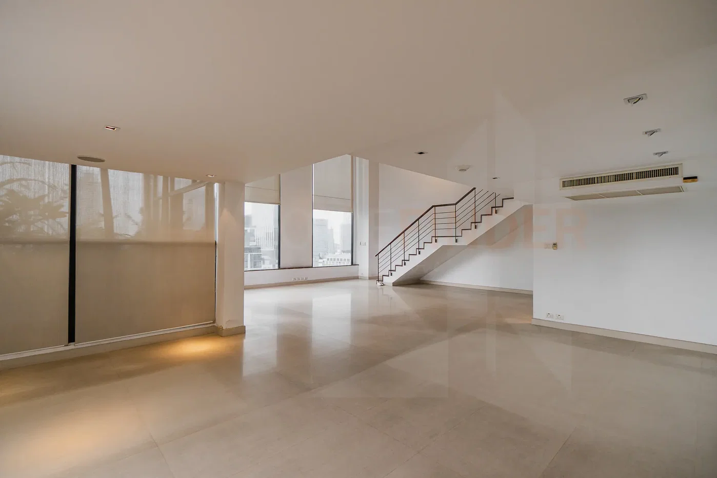 รูป Somkid Gardens Condominium 3 bedrooms, for sale - รูปที่ 4/21