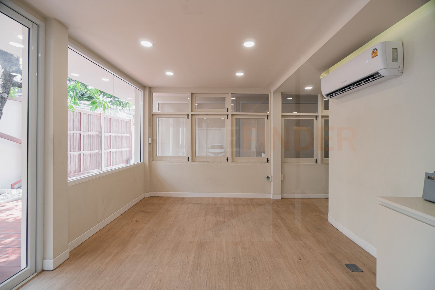 รูป House Sukhumvit 16 2 bedrooms, for rent - รูปที่ 13/22