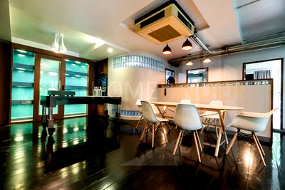 คอนโดให้เช่า : Urbana Sukhumvit 15 3 bedrooms, for rent