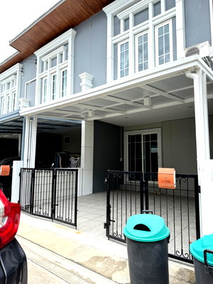 Townhouses for rent Chiang Mai Pillar City Shrine : Rent Goldentown Chiangmai - Ruamchok 