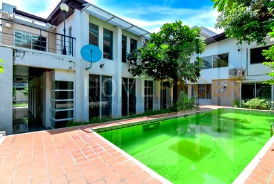 Houses for rent Srinakharinwirot University Prasanmit Campus : House Sukhumvit 31 4 bedrooms, for rent