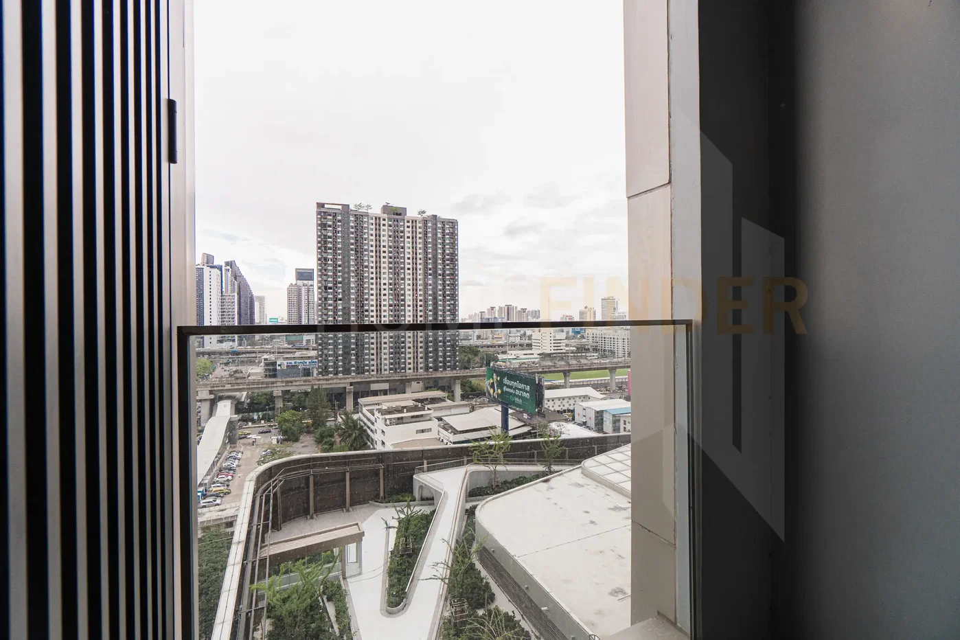 รูป The Esse at Singha Complex 2 bedrooms, for sale - รูปที่ 10/11