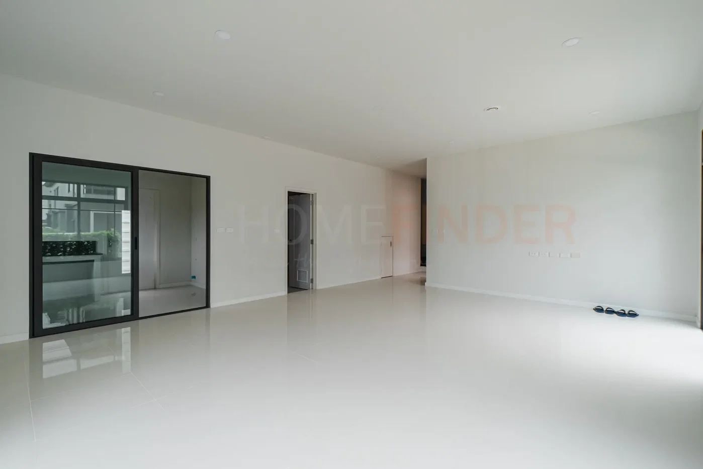 รูป Grand Britania Krungthepkreetha 4 bedrooms, for sale - รูปที่ 4/29