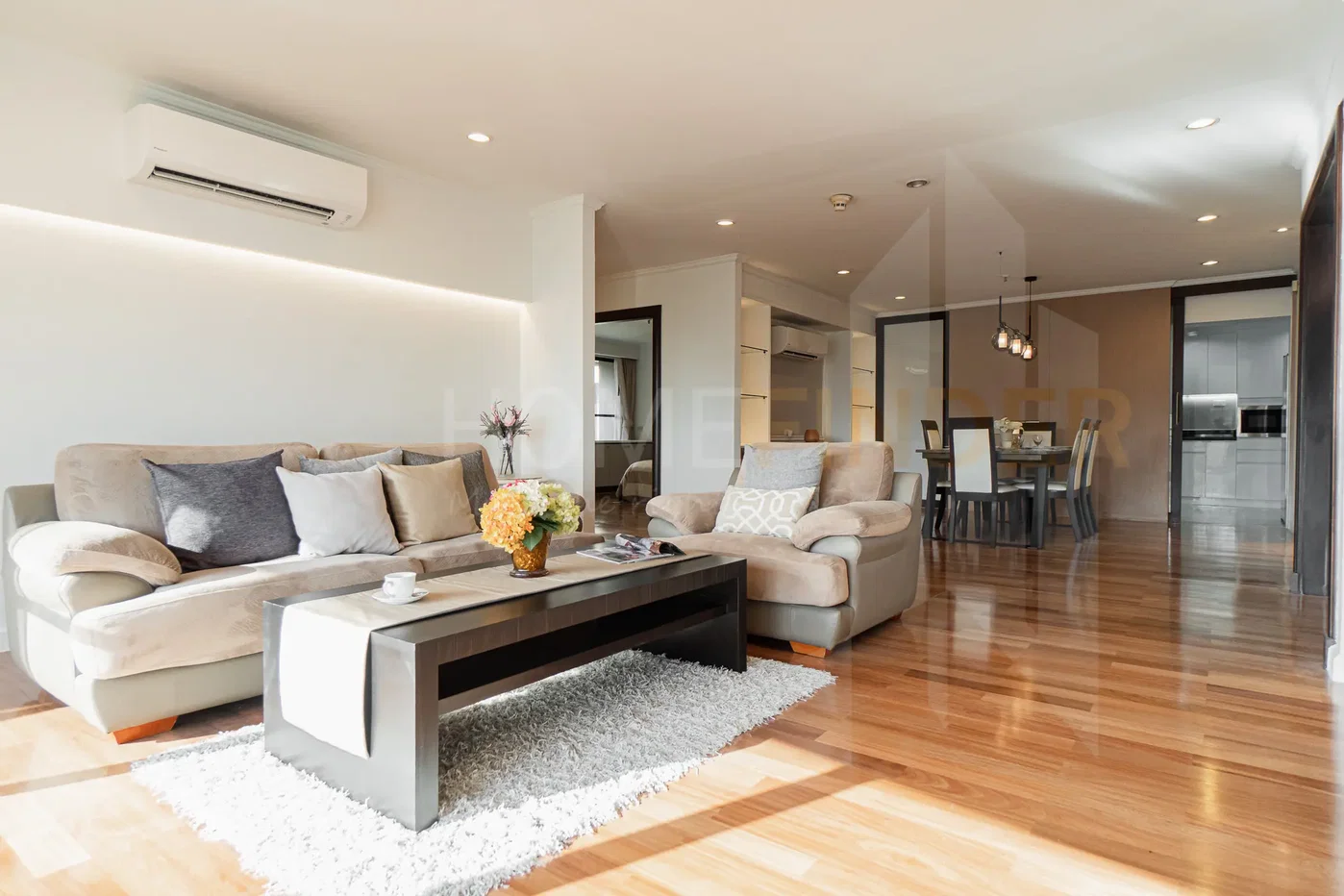 picture Mayfair Garden 3 bedrooms, for rent - 1/10