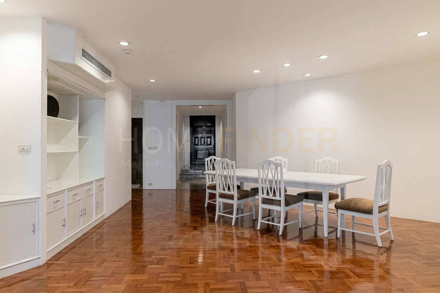 รูป Trinity Complex 3 bedrooms, for rent - รูปที่ 4/13