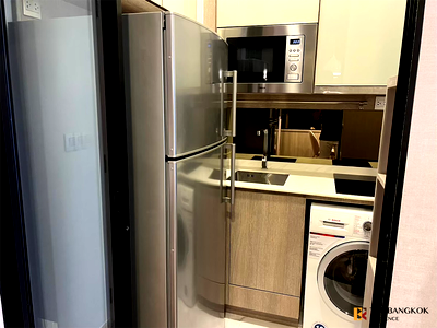 Condos for rent : Park Origin Phayathai near Airport Rail Link Phaya Thai Station Room available, great price