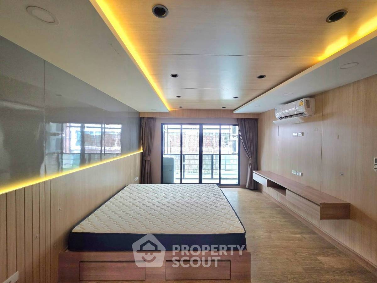 รูป คอนโด 1-ห้องนอน ที่ เอส ฟิฟตี้ คอนโดมิเนียม ใกล้ พัทยาใต้ (ID 3257623) - รูปที่ 3/16