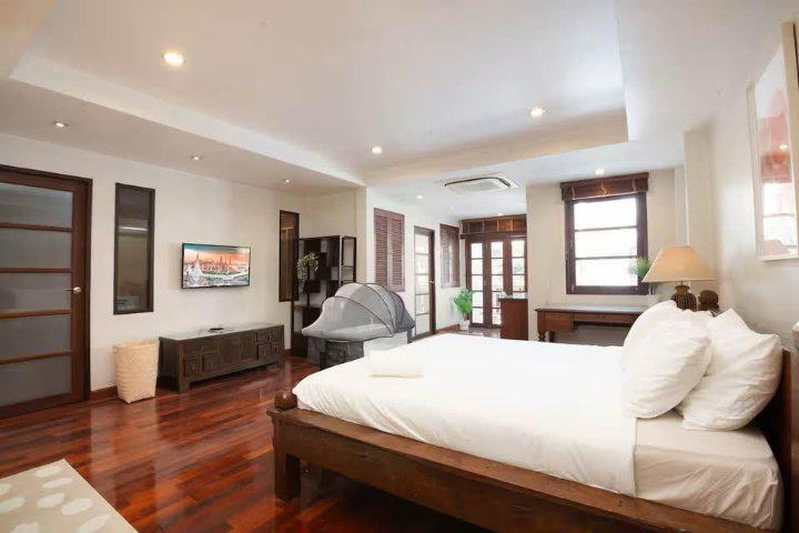 รูป LTH14504-R269 - Townhouse for Sale Sukhumvit 39 | 440 sq.m. | 4 Beds 4 Baths | BTS Phrom Phong | 32.9 MB - รูปที่ 11/16