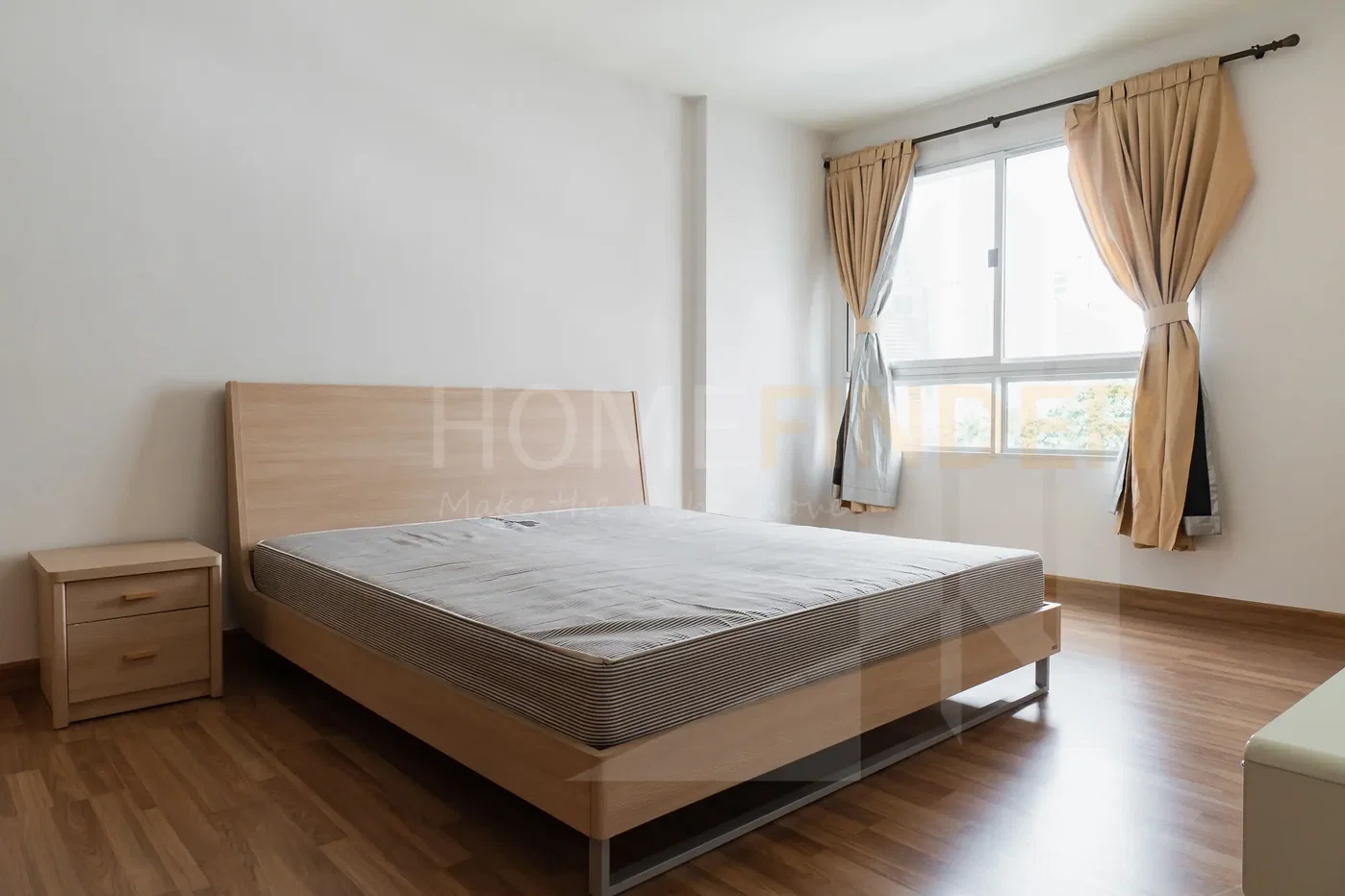 picture Y.O. Place 1 bedroom, for rent - 4/16