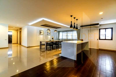 คอนโดให้เช่า : Magic Bricks 3 bedrooms, for rent