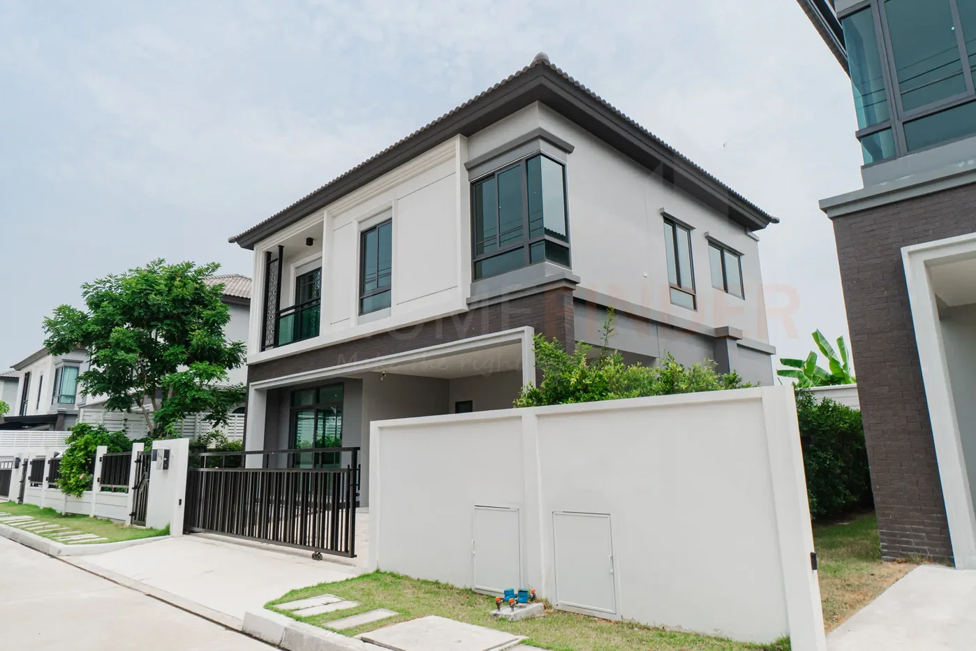 รูป Grand Britania Krungthepkreetha 4 bedrooms, for sale - รูปที่ 24/27