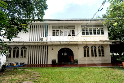 Houses for rent Srinakharinwirot University Prasanmit Campus : House at Ekkamai 20 4 bedrooms, for rent