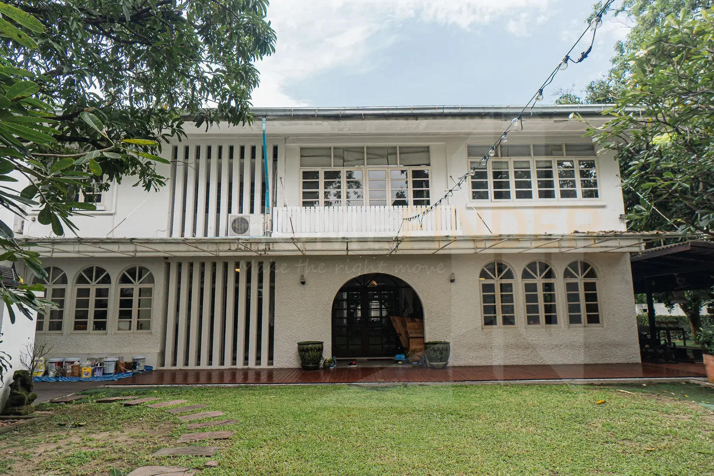 รูป House at Ekkamai 20 4 bedrooms, for rent - รูปที่ 1/13