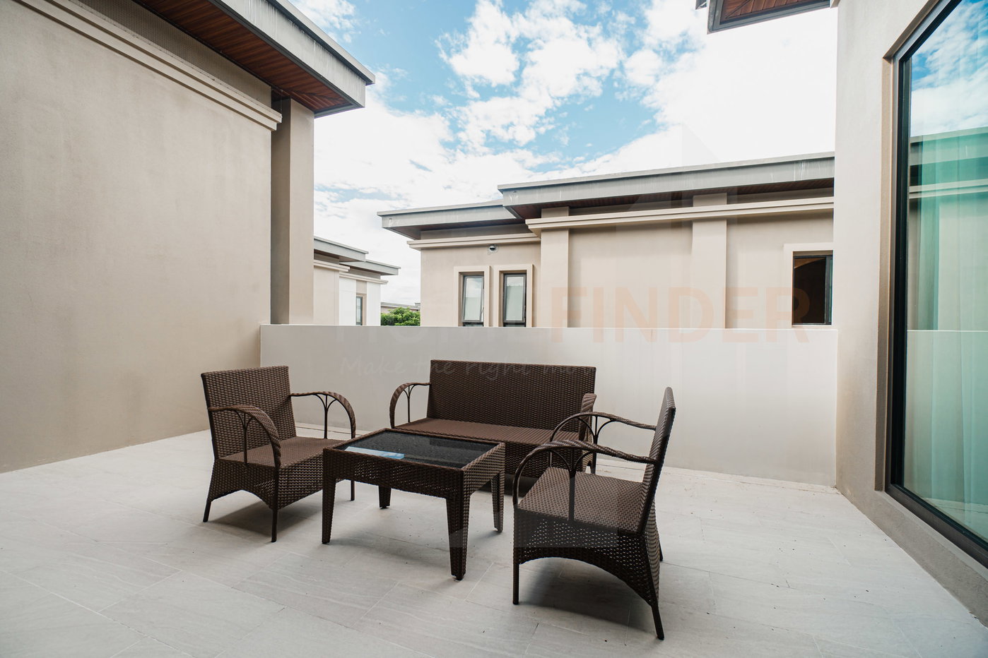 picture CINQ ROYAL Krungthep Kreetha 5 bedrooms, for rent - 26/27