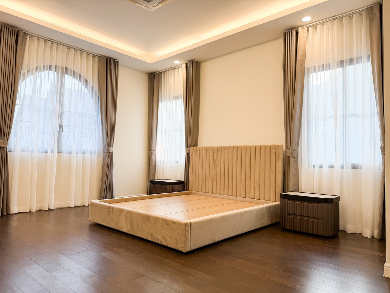 picture Narasiri Phahon - Watcharapol 4 bedrooms, for rent - 22/24