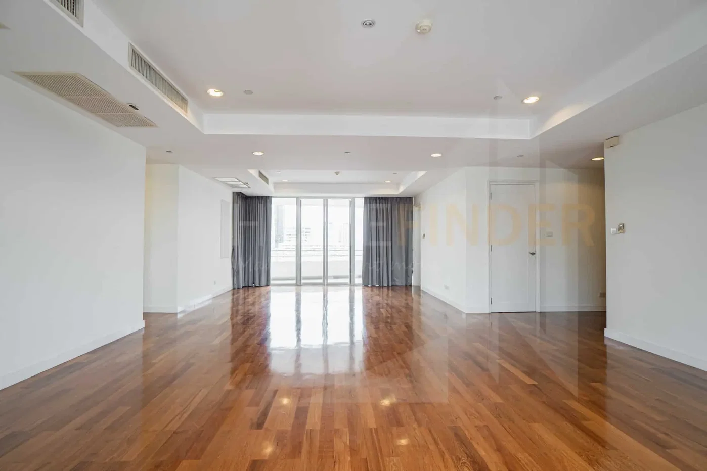 picture Hampton Thonglor 10 4 bedrooms, for rent - 1/9