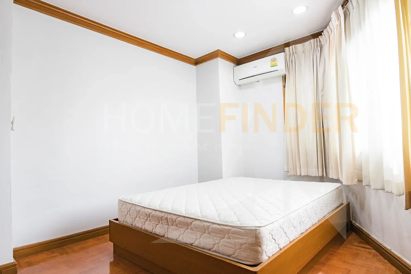 picture Fifty Fifth Tower 3 bedrooms, for rent - 8/18
