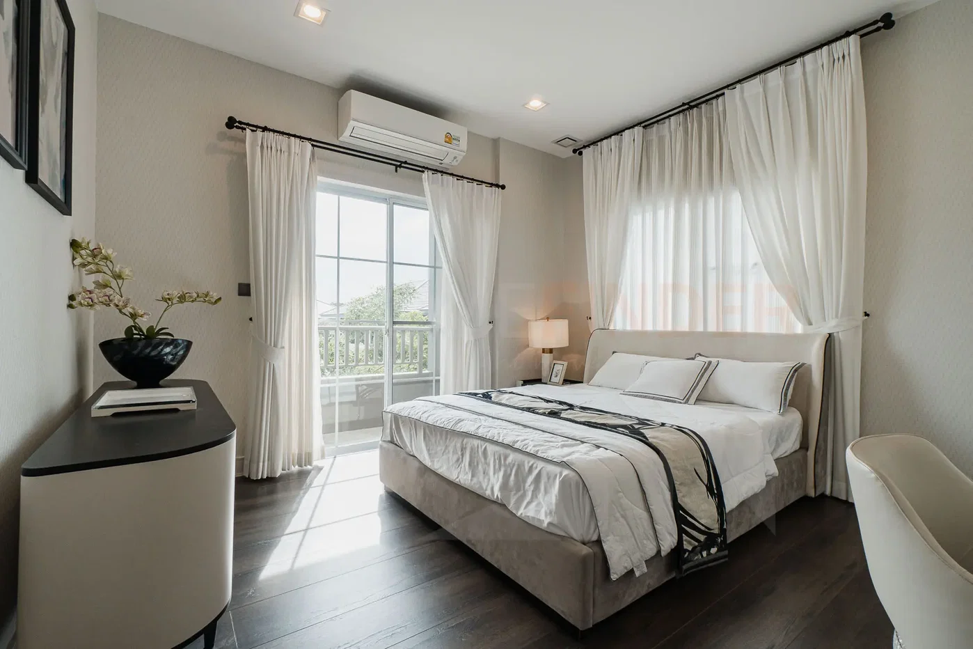 picture Nantawan Ramintra - Paholyothin 50 4 bedrooms, for rent - 10/12