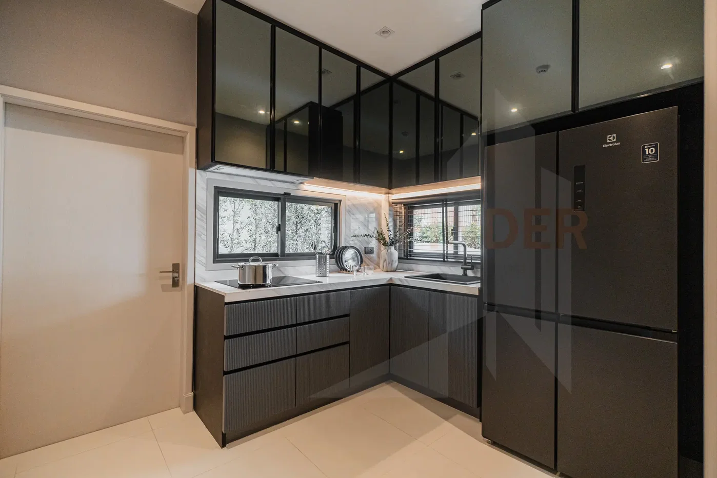picture Bangkok Boulevard Bangna KM.12 4 bedrooms, for sale - 5/12