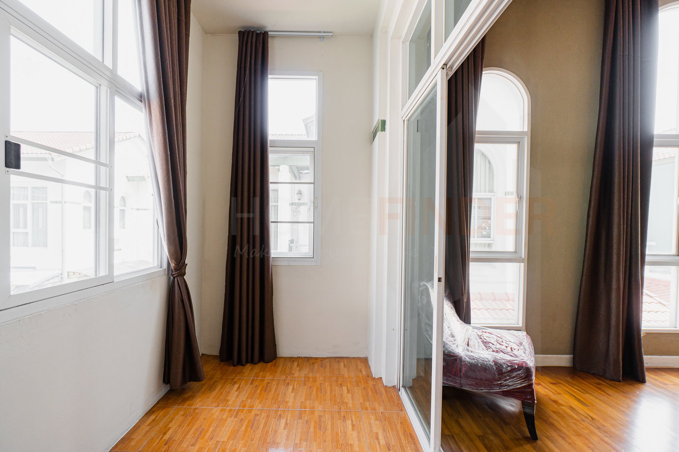 picture Rasa Spanish Courtyard 3 bedrooms, for sale - 14/23