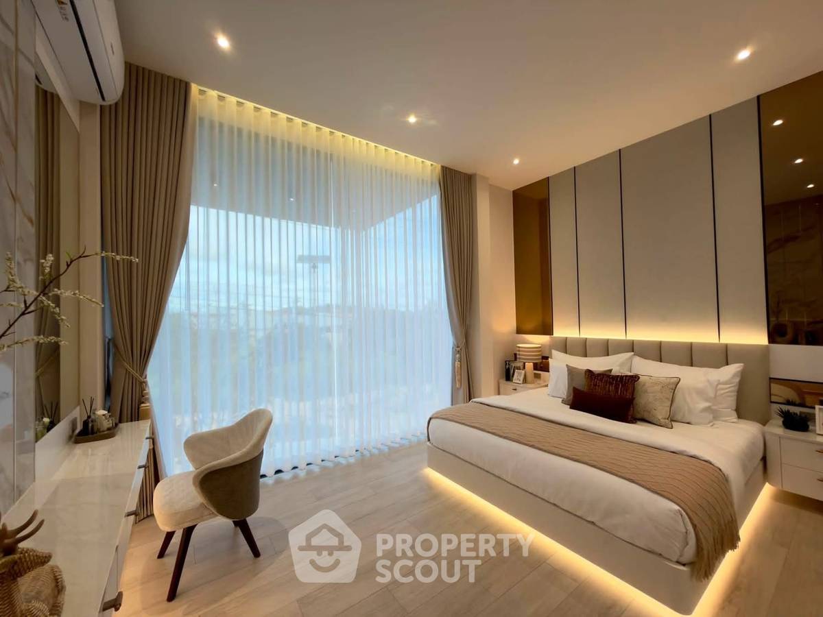 รูป วิลล่า 4-ห้องนอน ใกล้ เมืองพัทยา (ID 3256399) - รูปที่ 13/20