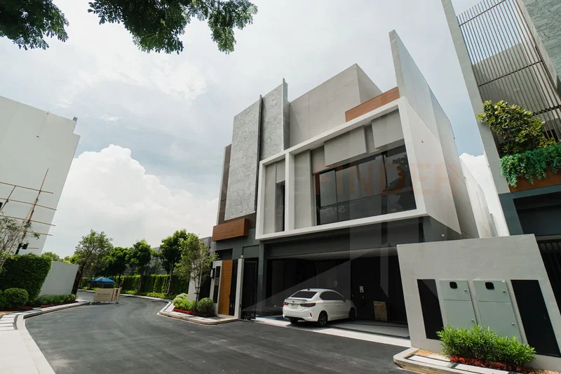 ขายบ้านเดี่ยว : BUGAAN KRUNGTHEP KREETHA 3 bedrooms, for sale