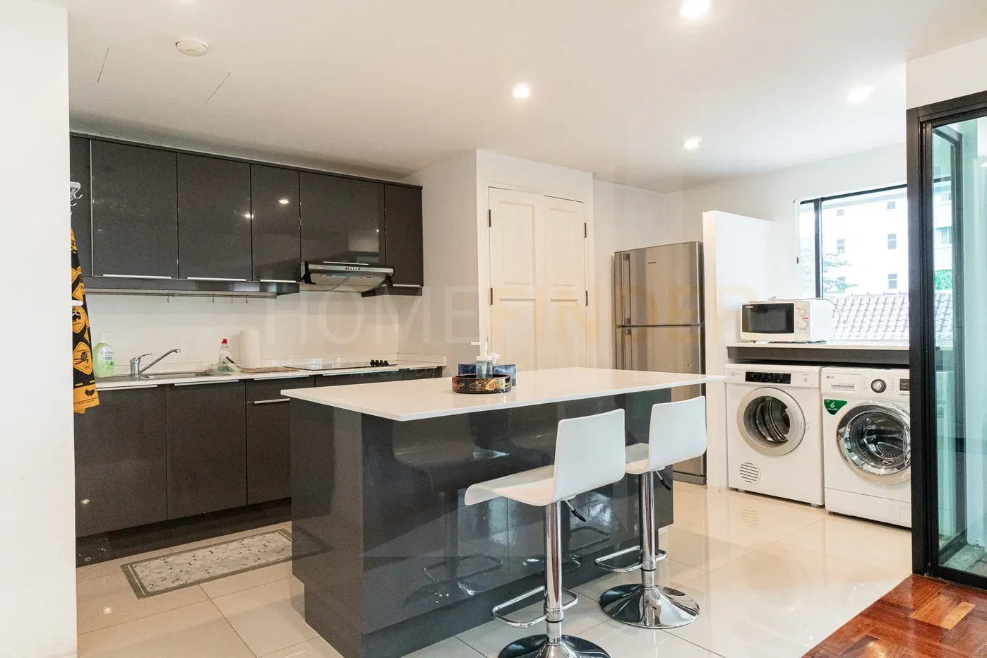 picture La Maison Ruamrudee 2 bedrooms, for rent - 4/10