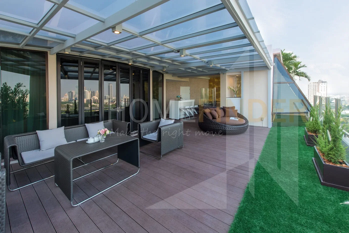 picture Mayfair Garden 4 bedrooms, for rent - 11/12