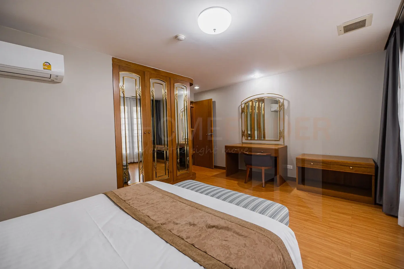 picture United Tower 2 bedrooms, for rent - 7/14