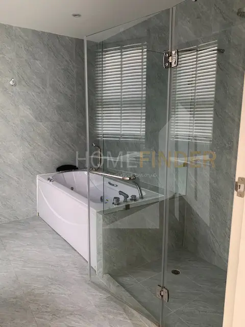 picture Ideal 24 4 bedrooms, for rent - 12/12