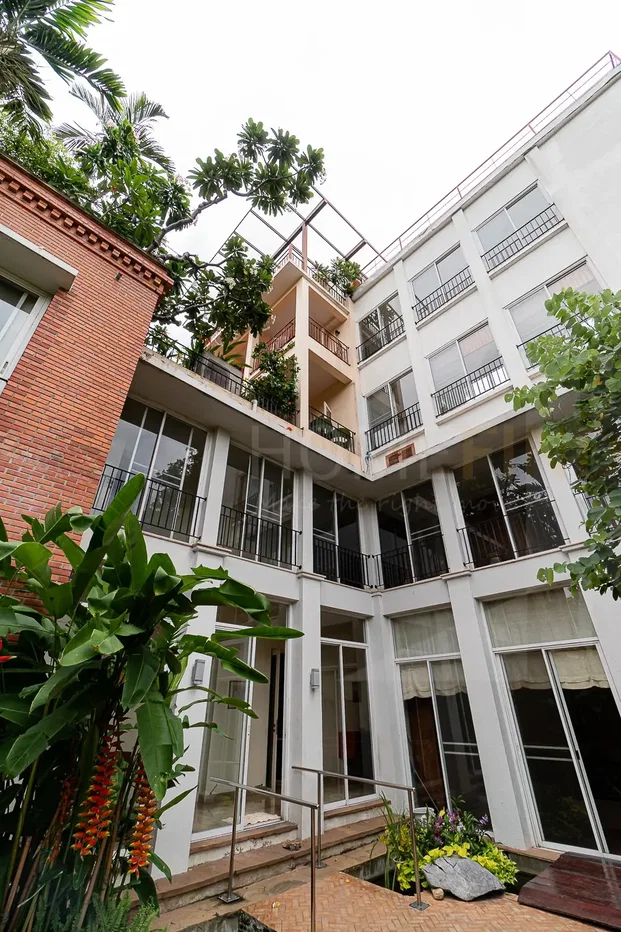 รูป Thai-Modern House near Chaeng Watthana 6 bedroom house - Close to Government Center 6 bedrooms, for sale - รูปที่ 23/23