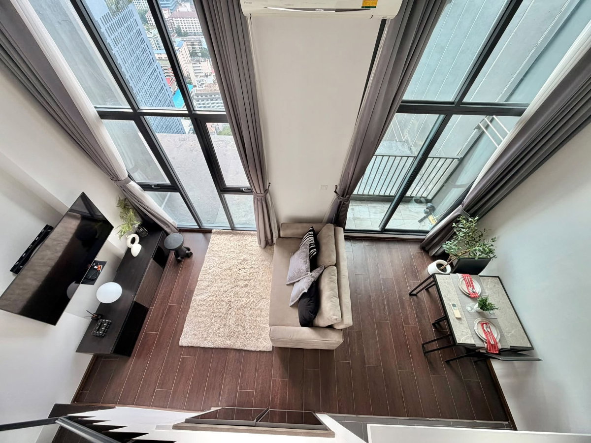 [VR0795] 🔥 เช่า 27,000/เดือน | ขาย 5.6 ล้าน | C Ekkamai ห้องเพดานสูง Duplex  41 ตร.ม. 1 ห้องนอน เงียบสงบ พร้อมอยู่ทันที! 🔥