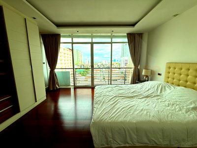 คอนโดให้เช่า : Le Monaco Residence Ari 3 bedrooms, for rent