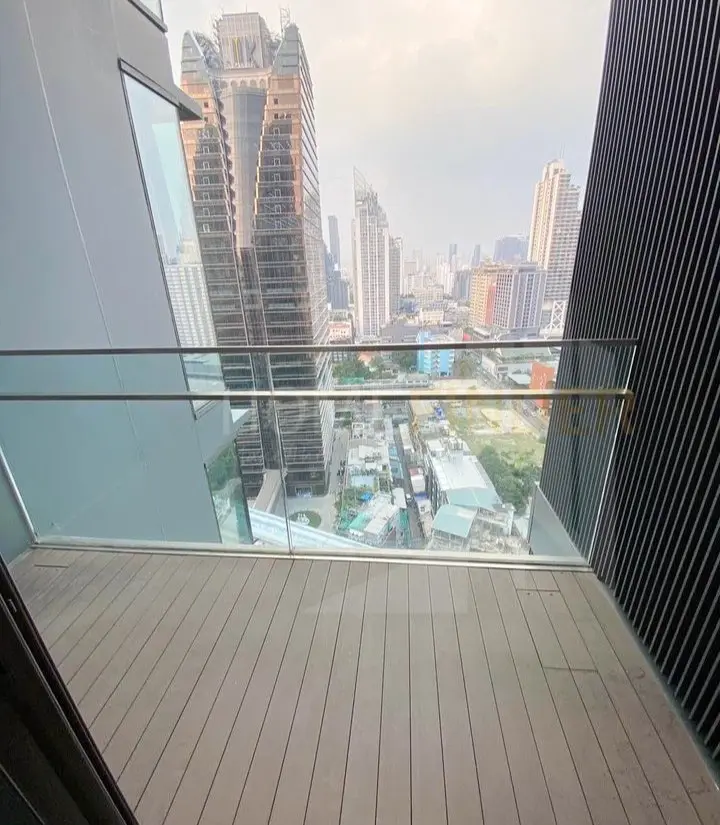 picture Q 1 Sukhumvit 2 bedrooms, for rent - 8/8