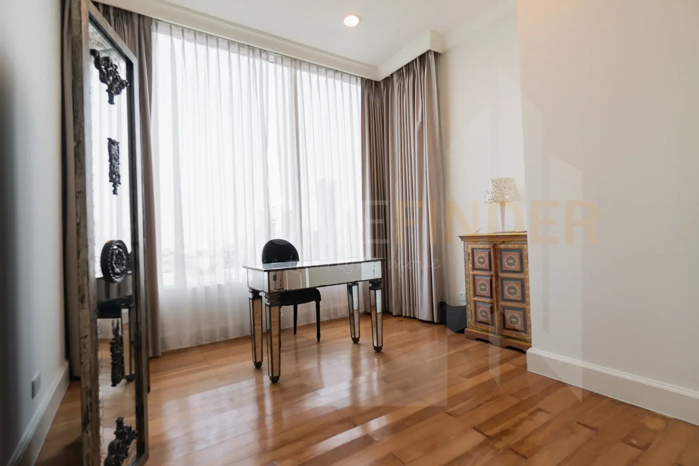 picture Royce Private Residences 2 bedrooms, for rent - 6/19