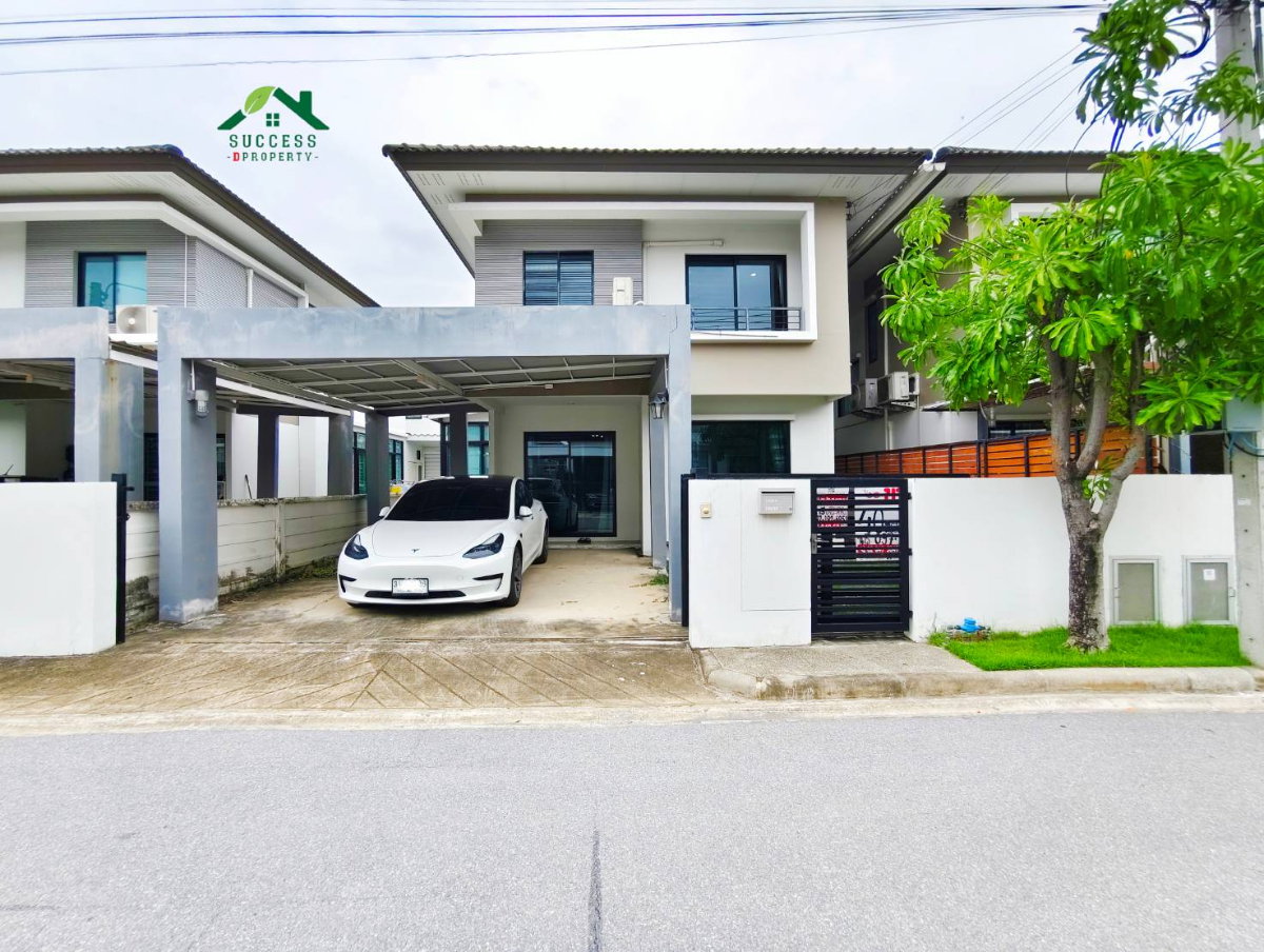 รูป ขายถูกมาก! บ้านแฝด อารียา โคโม่ บางนา ตกแต่งใหม่ ต่อเติมครบ สภาพพร้อมเข้าอยู่ทันที ทำเลดีเดินทางสะดวก ใกล้ทางด่วนวงแหวน ใกล้เมกะบางนา เพียง 5 นาที - รูปที่ 2/20