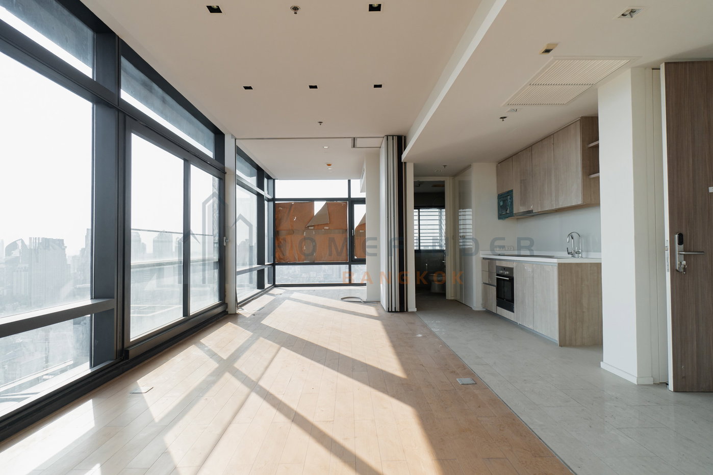 picture Circle Living Prototype 2 bedrooms, for sale - 12/13