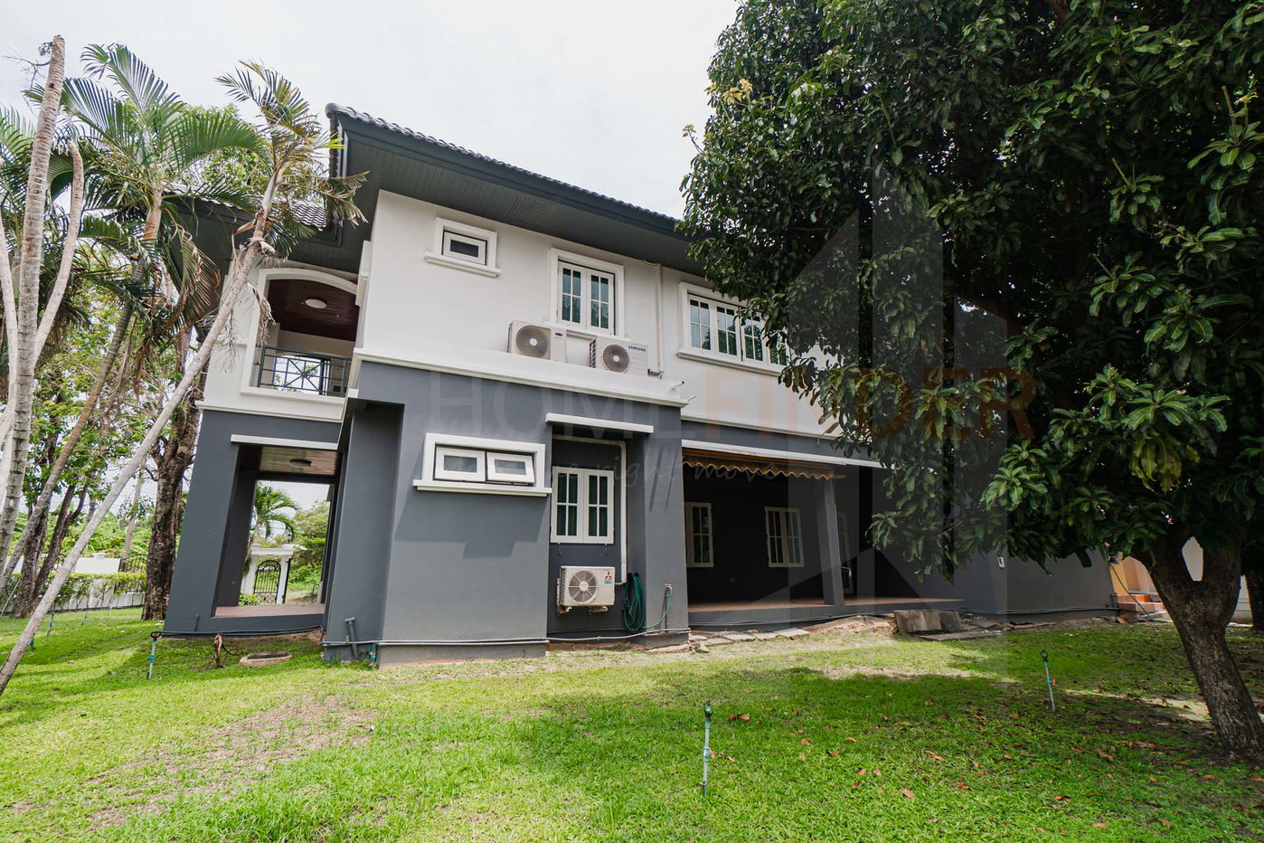 picture Windmill Park 5 bedrooms, for sale - 19/20