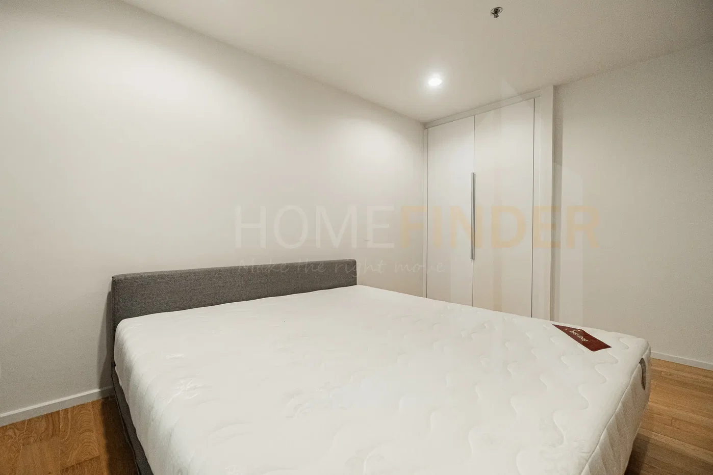 picture 15 Sukhumvit Residences 3 bedrooms, for sale - 7/11