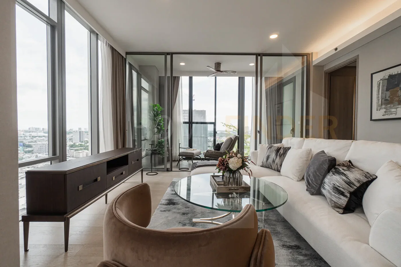 picture Wyndham Residence Bangkok 3 bedrooms, for sale - 2/10