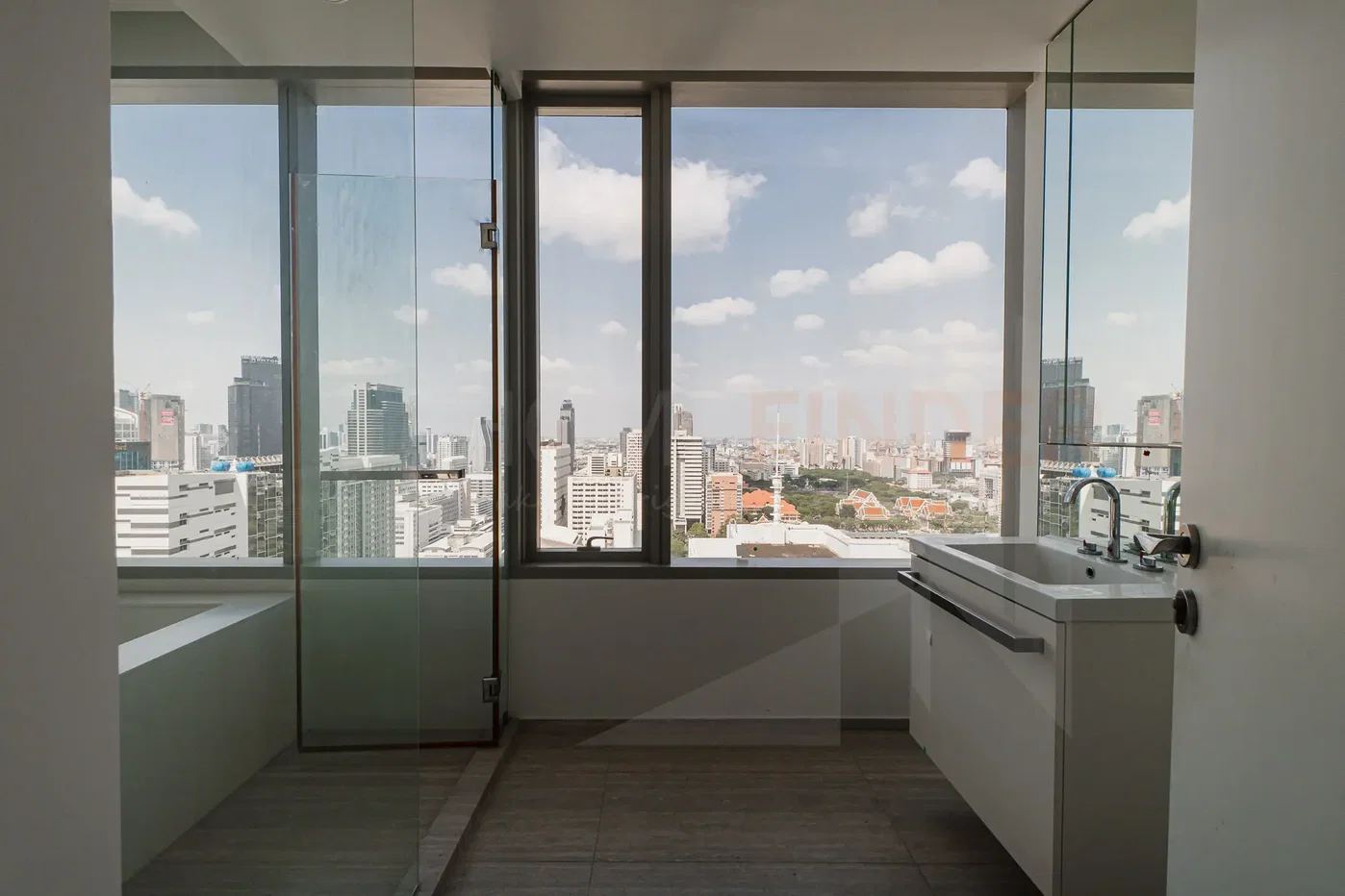 picture 185 Rajdamri 3 bedrooms, for sale - 20/25