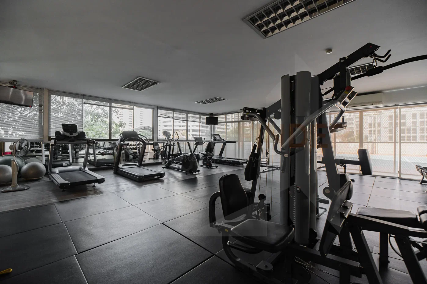 picture Charan Tower 3 bedrooms, for rent - 13/15